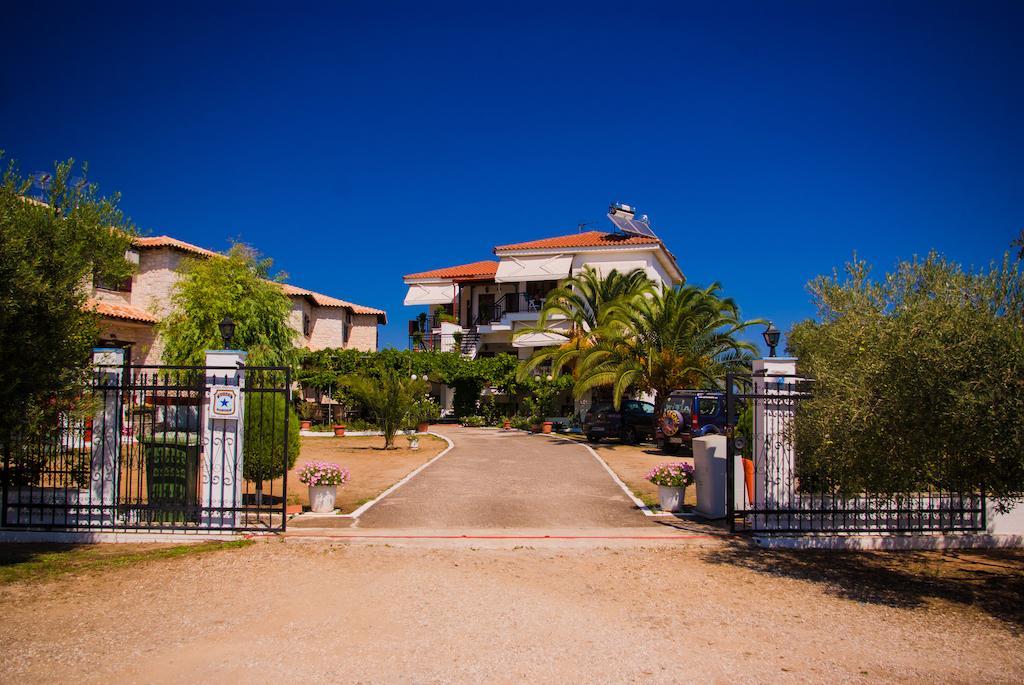 Studio Nastasia Afytos Exterior photo